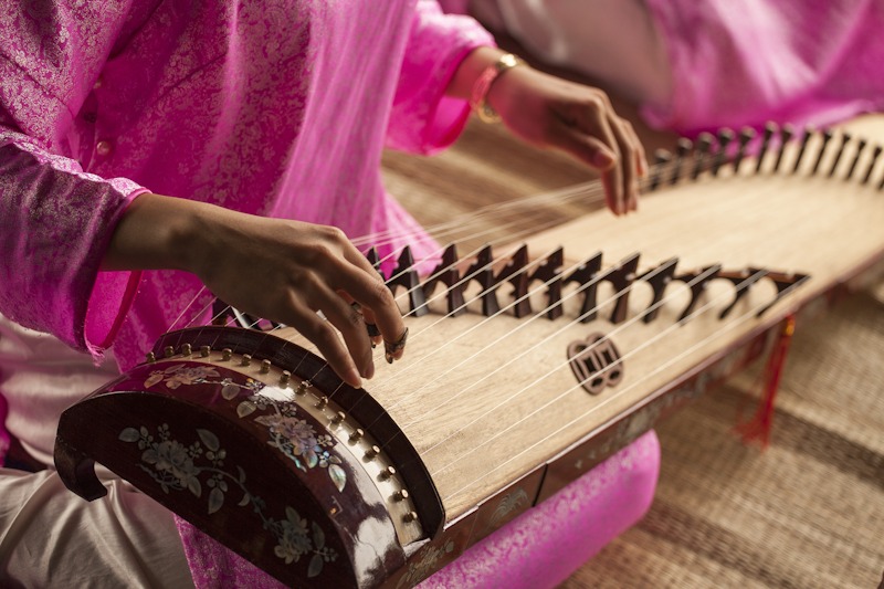 Traditionelles Instrument Gayageum