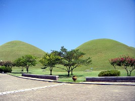 Daereungwon Grabhügel Park Daereungwon Grabhügel Park